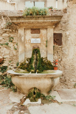 Cucuron-4